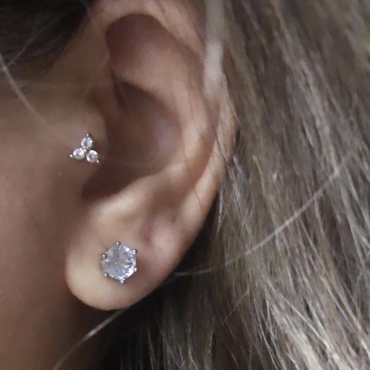 3 Taşlı Piercing Küpe