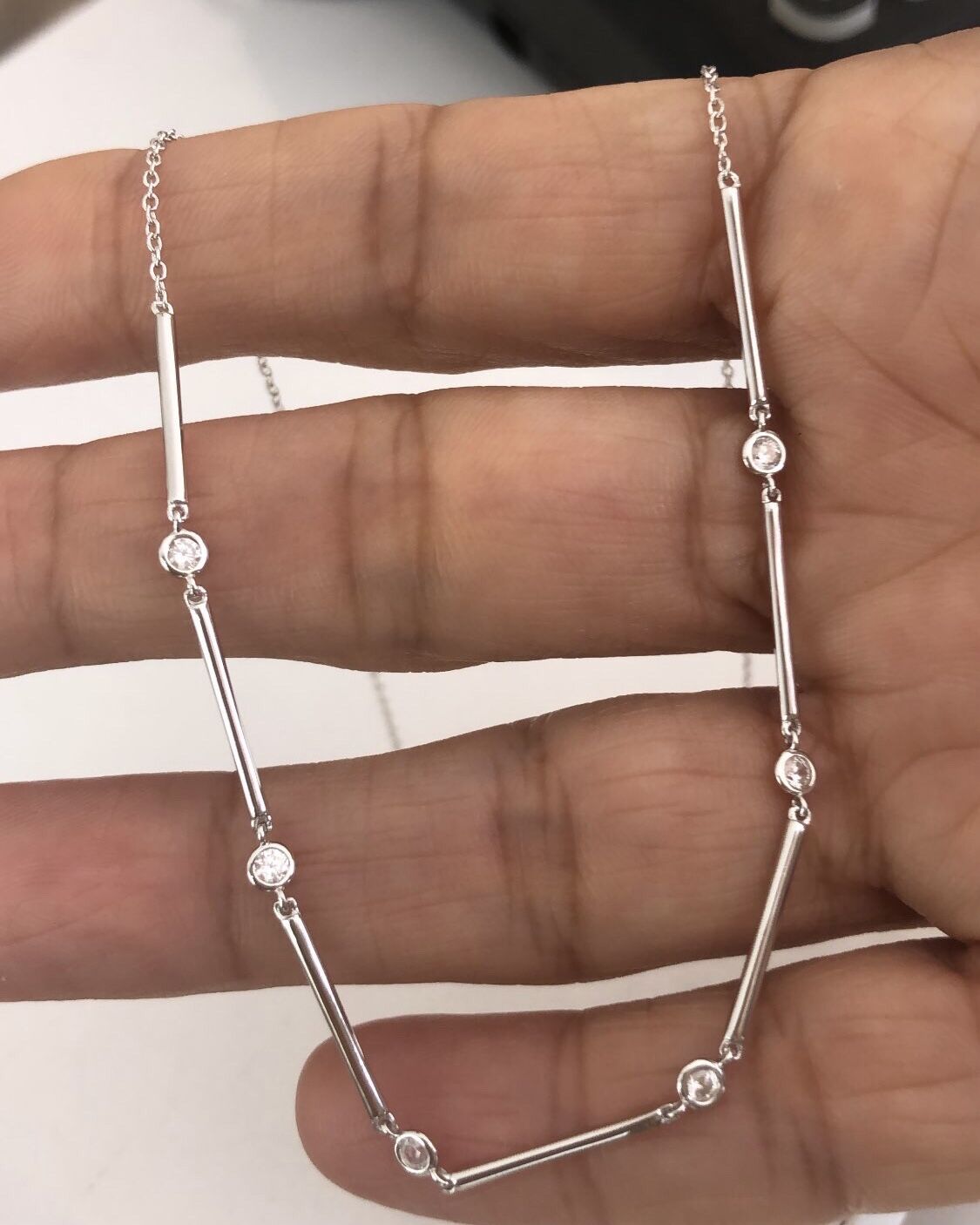 İthal Minimal Taşlı Kolye