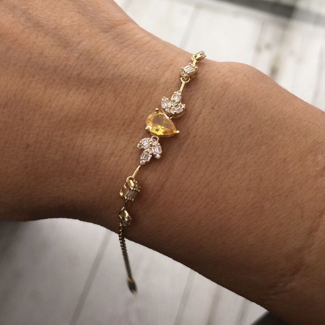 Taşlı Gümüş Bileklik