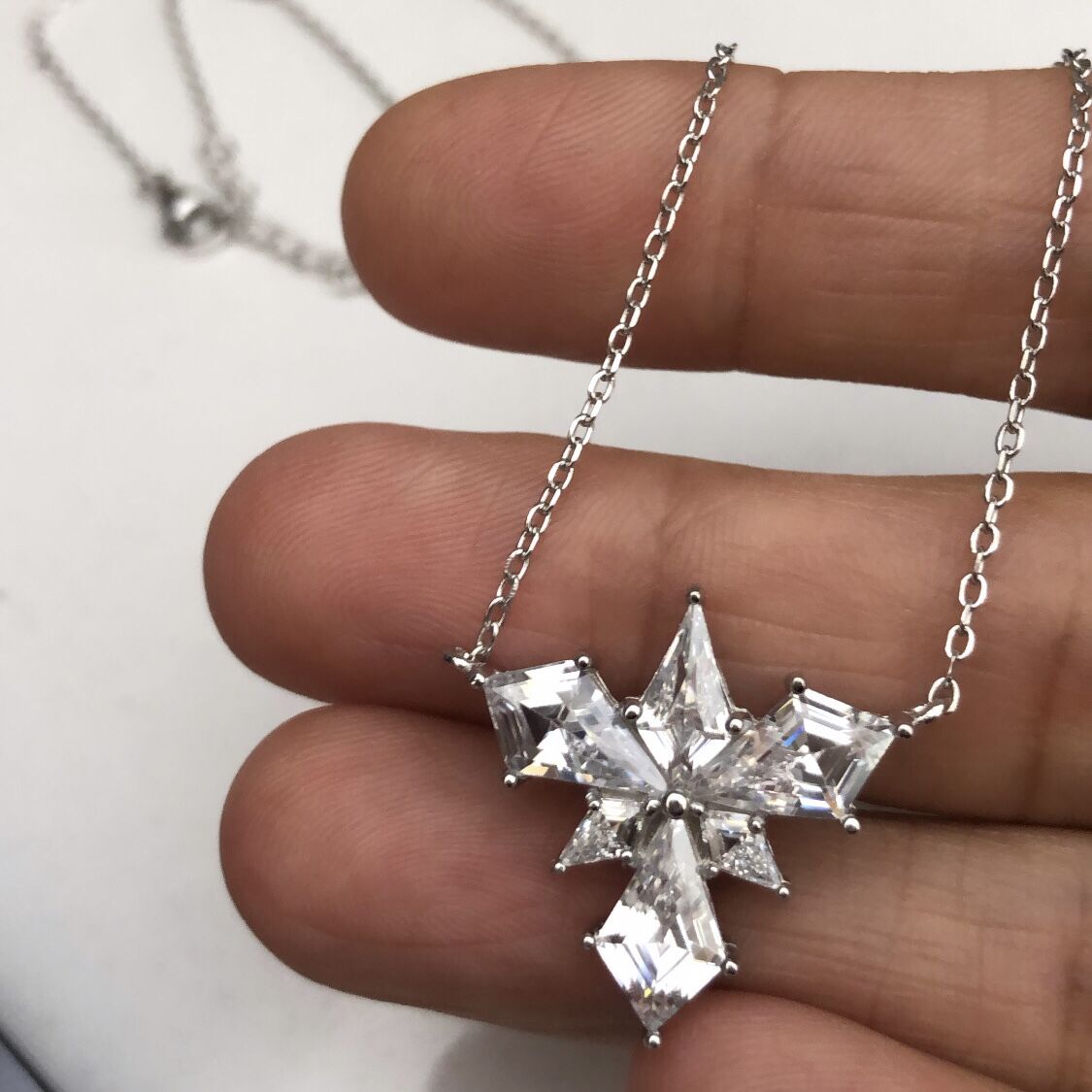 Taşlı Kartanesi  Gümüş Kolye