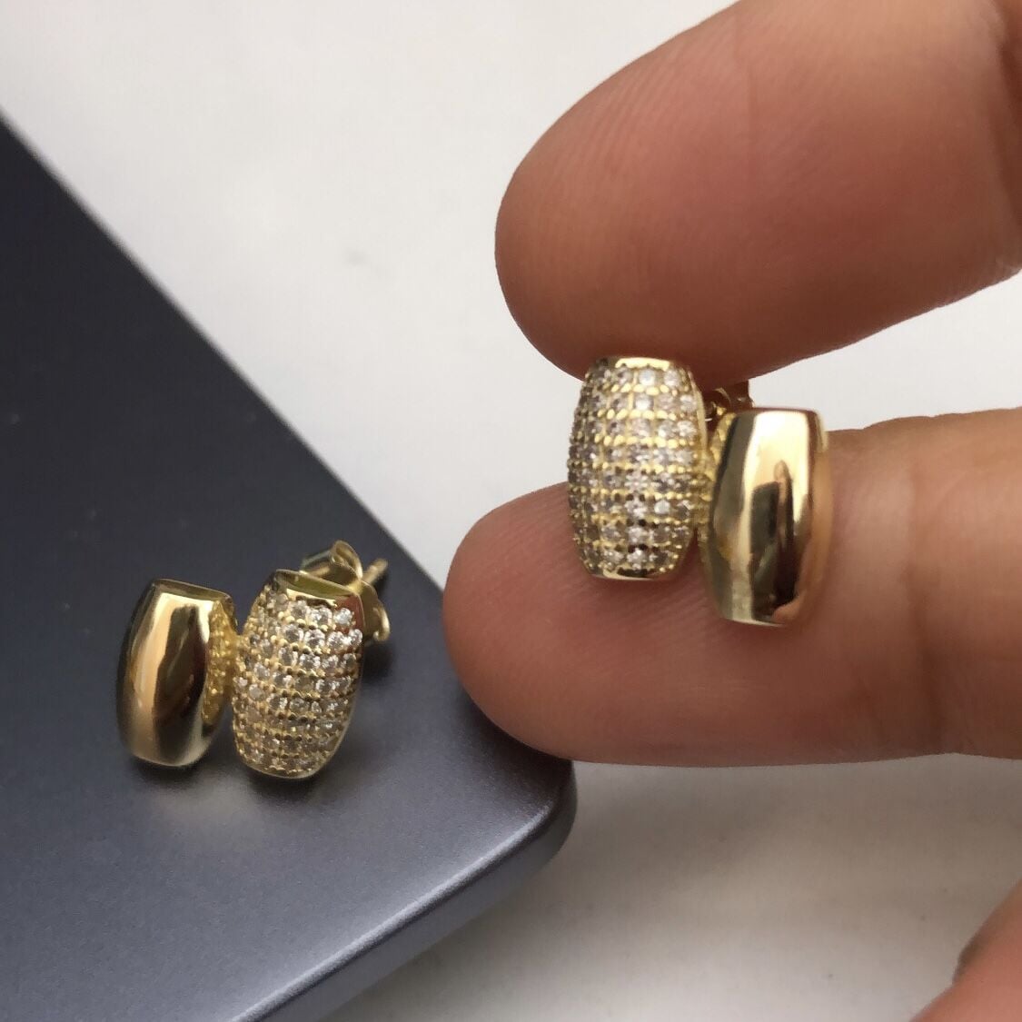 Taşlı İthal Küpe Gold