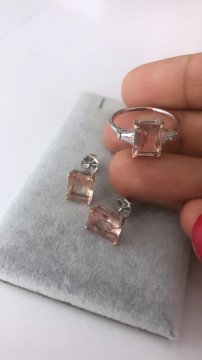 Diktörtgen Taşlı Küpe (Çift)