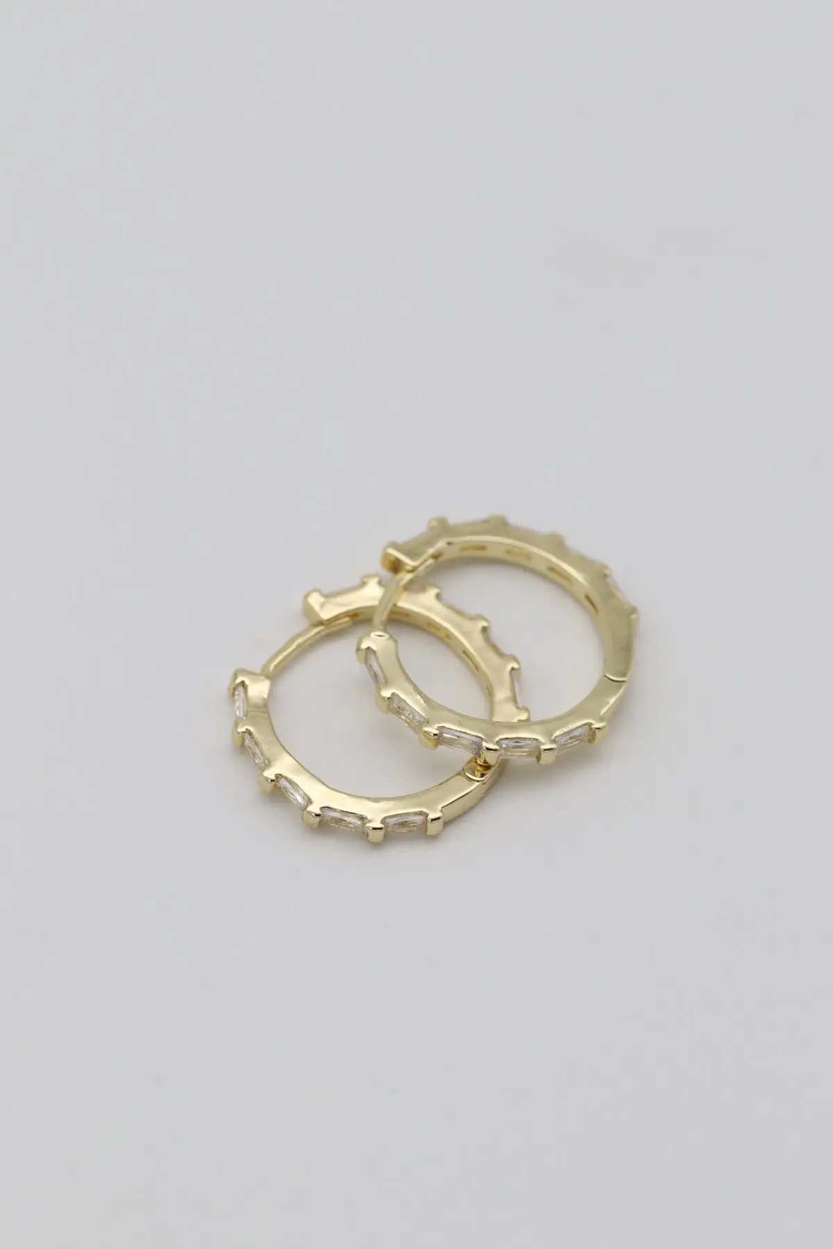 Vip Baget Taşlı Halka Küpe (17mm)