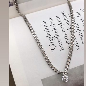 Tek Taşlı İtalyan Kolye