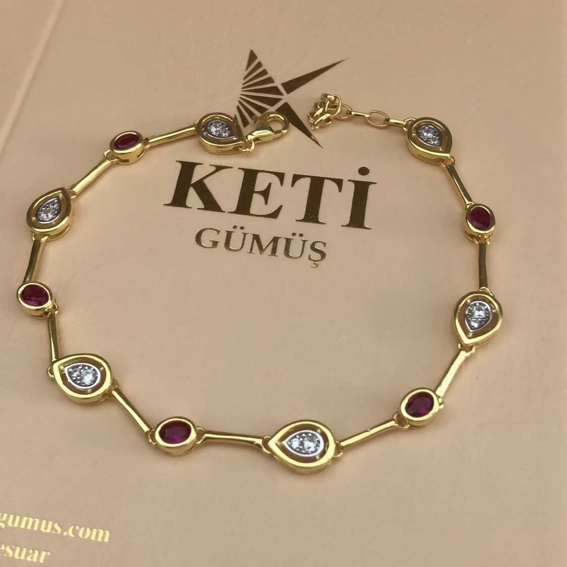 Bordo Taşlı Bileklik