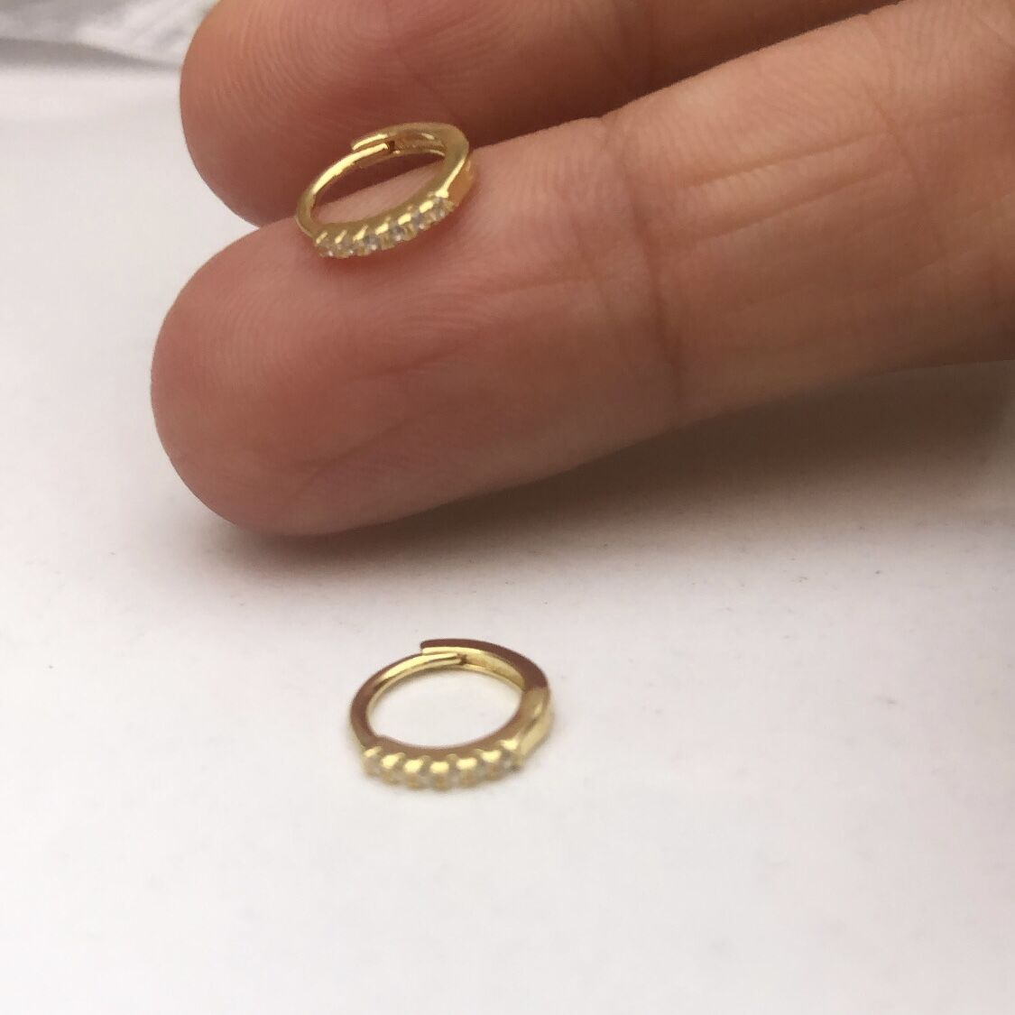 Taşlı mini Piercing Küpe